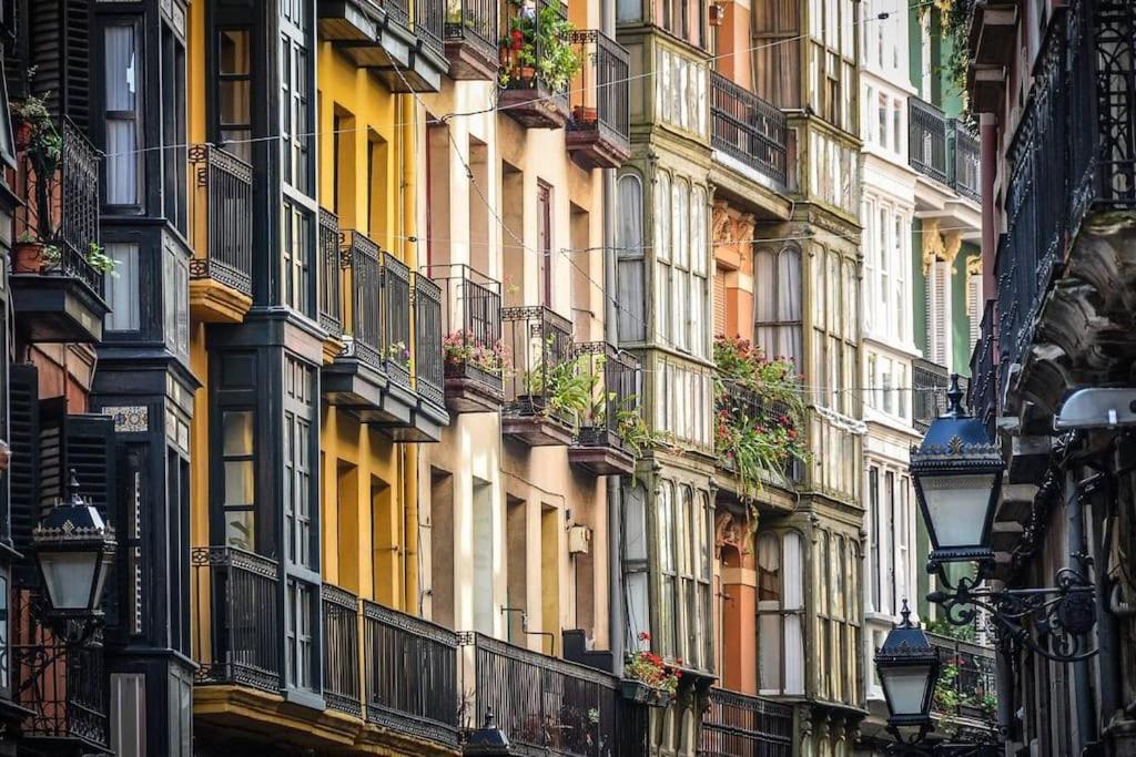 Апартаменты Cultura Y Gastronomia En El Casco Viejo Бильбао Экстерьер фото